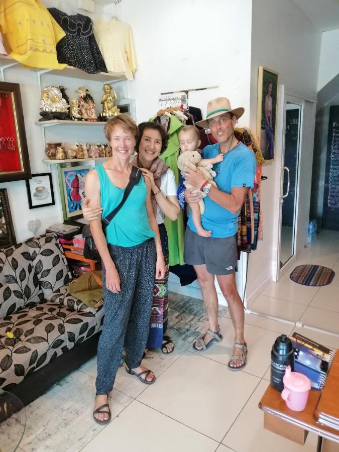 Aekkalukthai Hostel Rayong Exterior foto